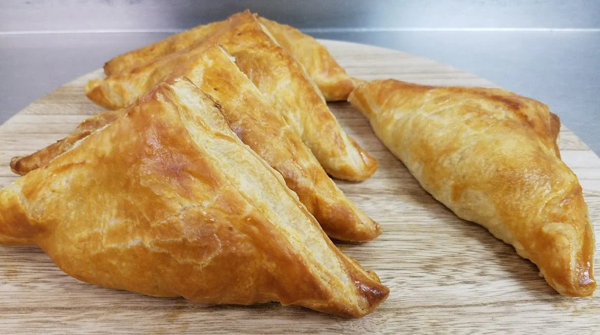 Cameron's Meat Bridies 4 pack. 1lb Ship weight - Image 2