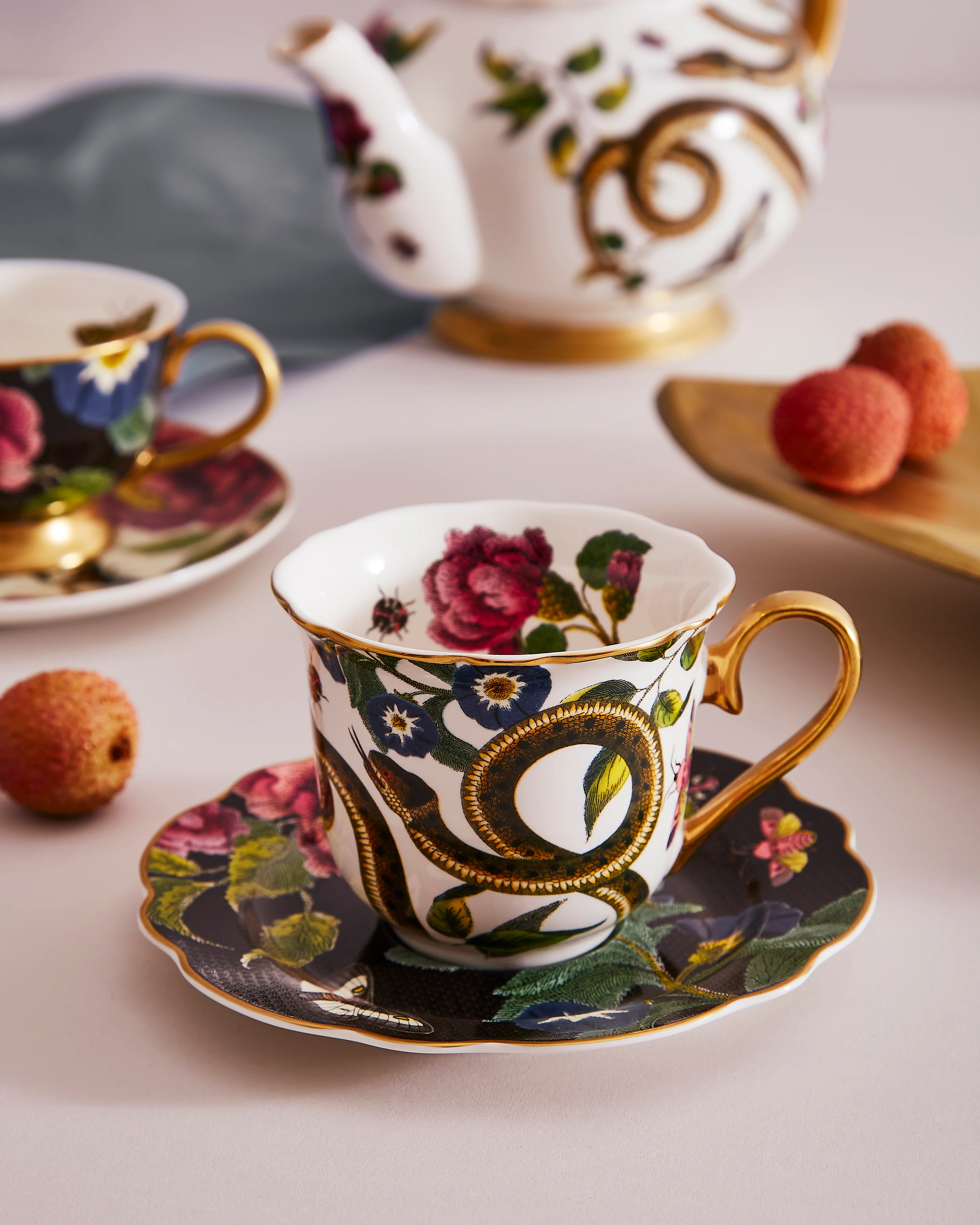 Spode Creatures of Curiosity Dark Floral Teacup and Saucer (Snake/Black) - Image 5