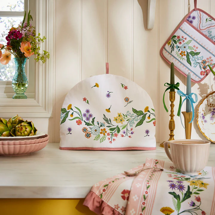 Ulster Weavers Petals and Prose Tea Cosy - Image 2