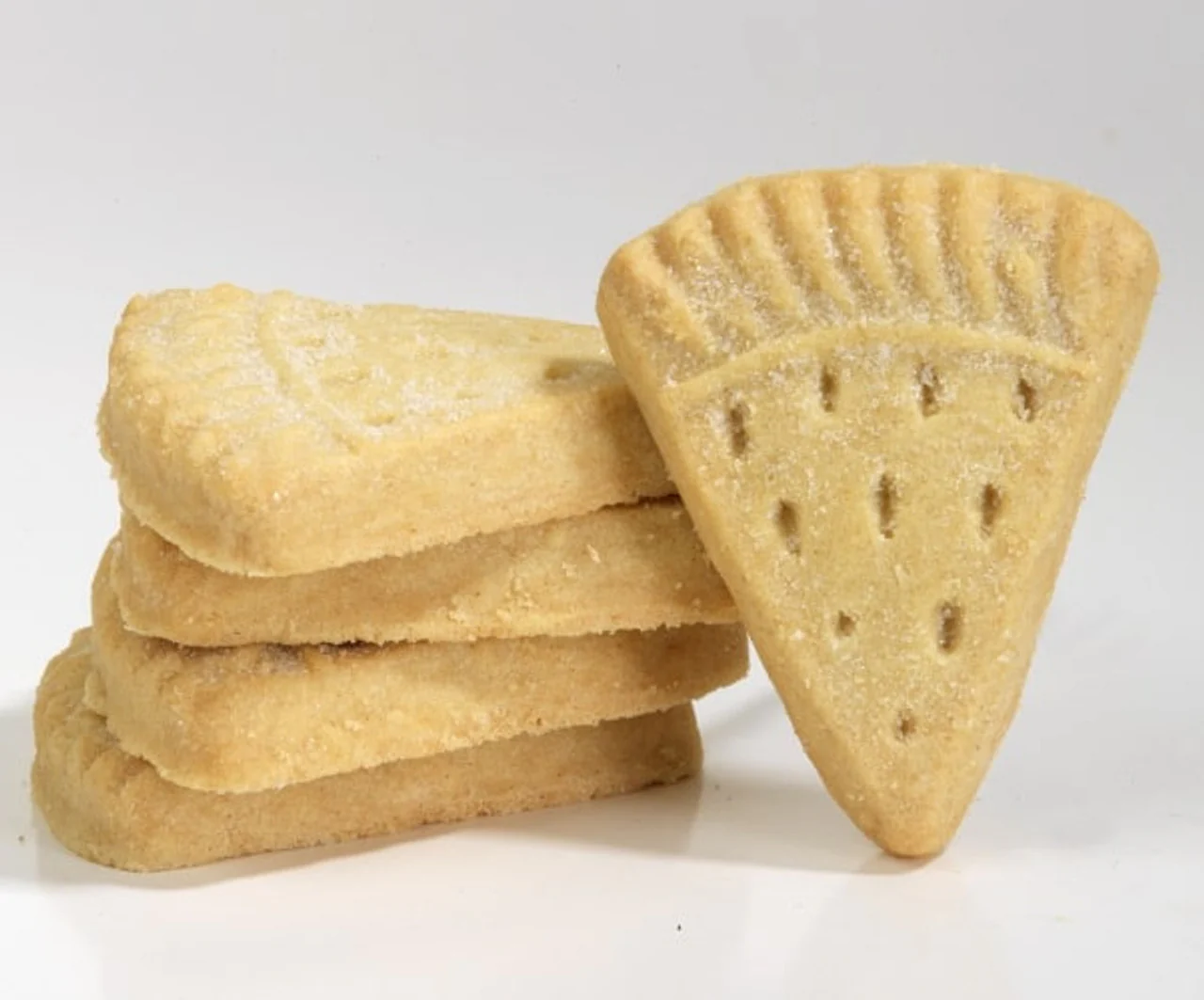 Walkers Shortbread Triangles 5.3oz - Image 2